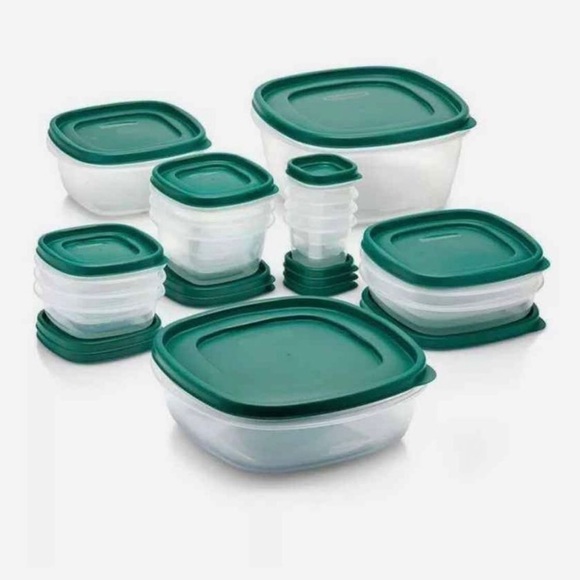 Rubbermaid 30 piece set - NEW - Picture 6 of 7